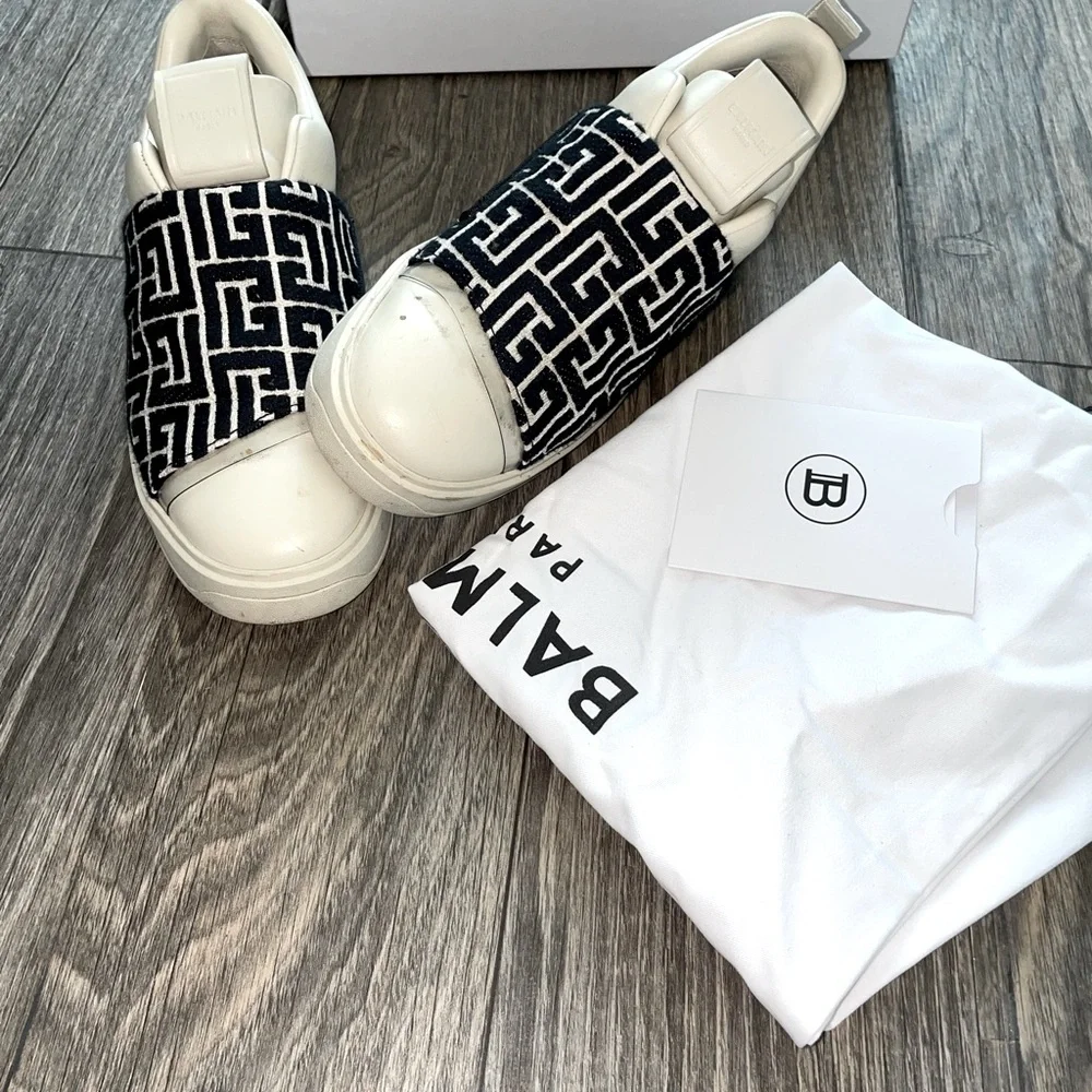 Balmain Women's Sneakers in Cream and Black - Picture 2 of 4